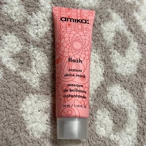 Amika Shine Gloss Treatment